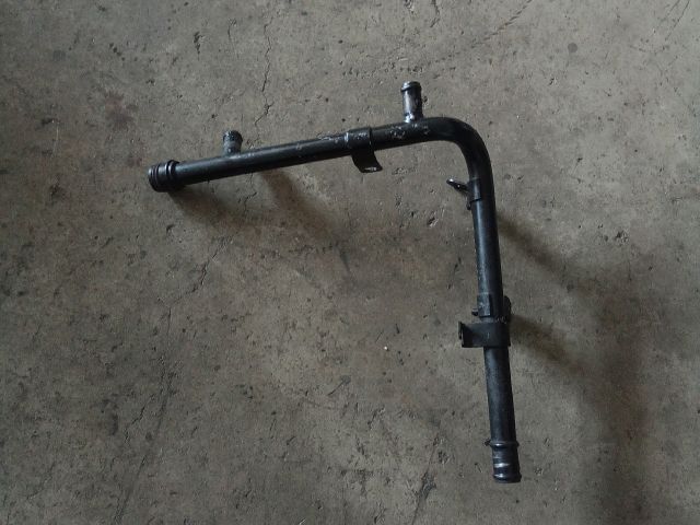 bontott VW GOLF V Vízcső