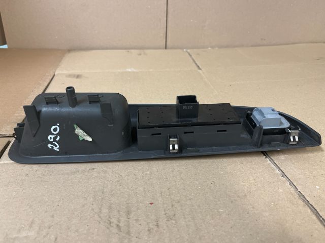 bontott VW GOLF V Ablakemelő és Tükör Kapcsoló