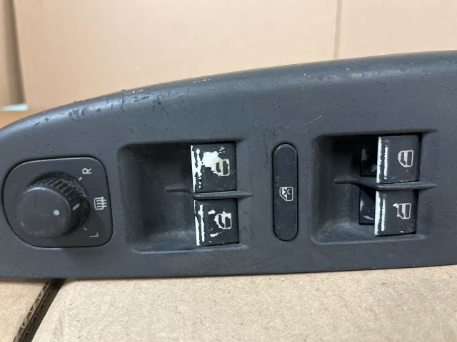 bontott VW GOLF V Ablakemelő és Tükör Kapcsoló