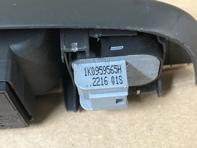 bontott VW GOLF V Ablakemelő és Tükör Kapcsoló