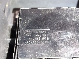 bontott VW GOLF V Ablakemelő és Tükör Kapcsoló