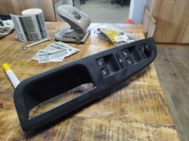 bontott VW GOLF V Ablakemelő és Tükör Kapcsoló