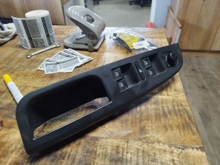 bontott VW GOLF V Ablakemelő és Tükör Kapcsoló