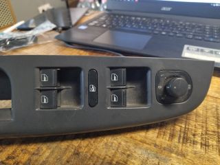 bontott VW GOLF V Ablakemelő és Tükör Kapcsoló