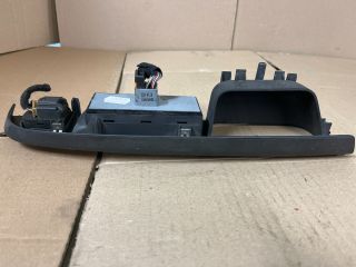 bontott VW GOLF V Ablakemelő és Tükör Kapcsoló