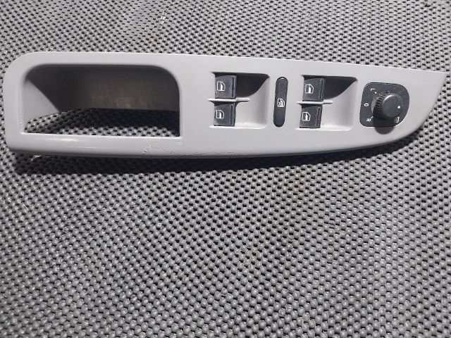 bontott VW GOLF V Ablakemelő Kapcsoló Négyes / Kettes