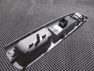 bontott VW GOLF V Ablakemelő Kapcsoló Négyes / Kettes