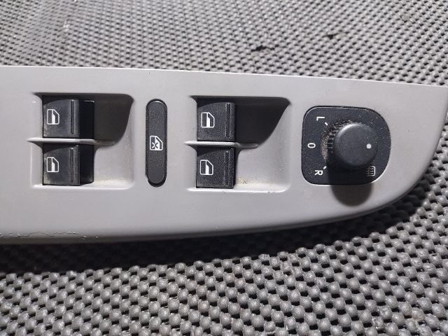 bontott VW GOLF V Ablakemelő Kapcsoló Négyes / Kettes