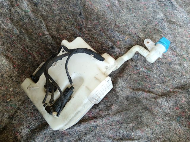 bontott VW GOLF V Ablakmosó Tartály