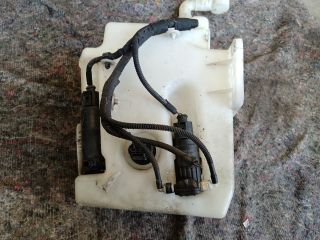 bontott VW GOLF V Ablakmosó Tartály