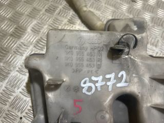 bontott VW GOLF V Ablakmosó Tartály