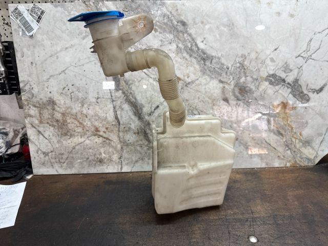 bontott VW GOLF V Ablakmosó Tartály