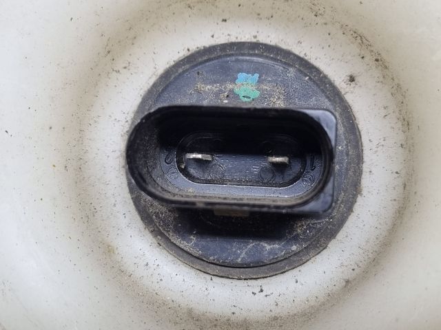 bontott VW GOLF V Ablakmosó Tartály