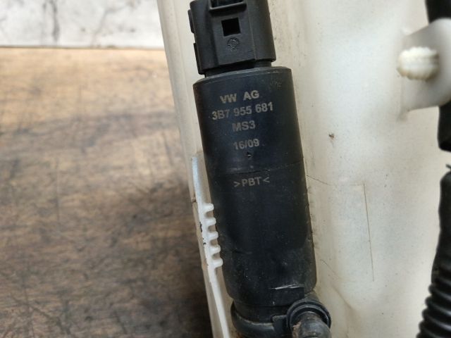 bontott VW GOLF V Ablakmosó Tartály