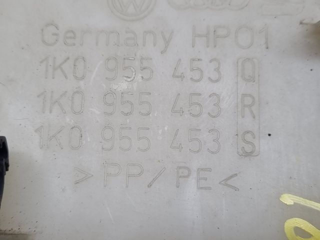 bontott VW GOLF V Ablakmosó Tartály