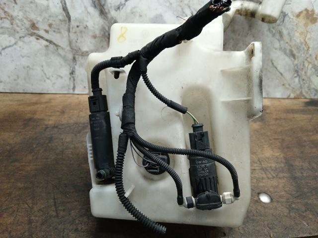 bontott VW GOLF V Ablakmosó Tartály