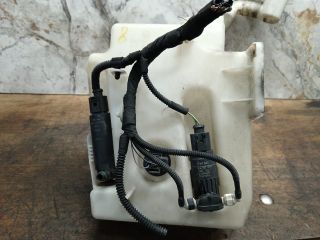 bontott VW GOLF V Ablakmosó Tartály