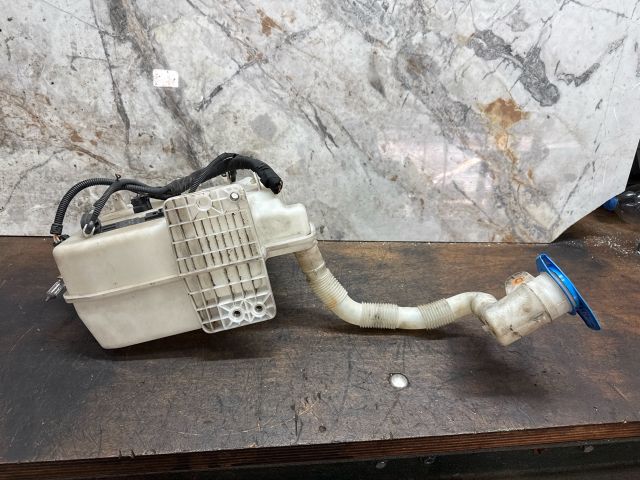 bontott VW GOLF V Ablakmosó Tartály