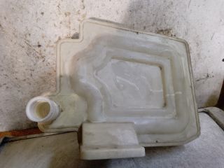 bontott VW GOLF V Ablakmosó Tartály