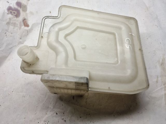 bontott VW GOLF V Ablakmosó Tartály