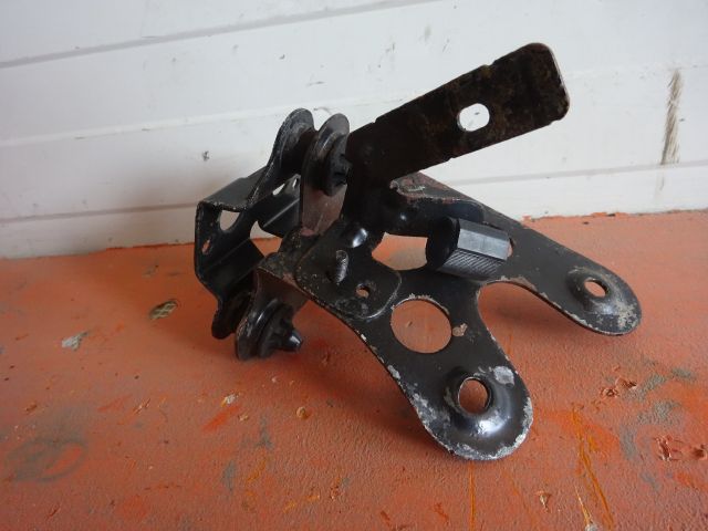 bontott VW GOLF V ABS / ABR / ESP Pumpa Tartó