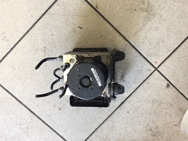 bontott VW GOLF V ABS Kocka