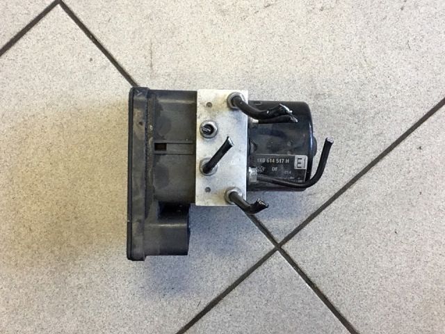 bontott VW GOLF V ABS Kocka