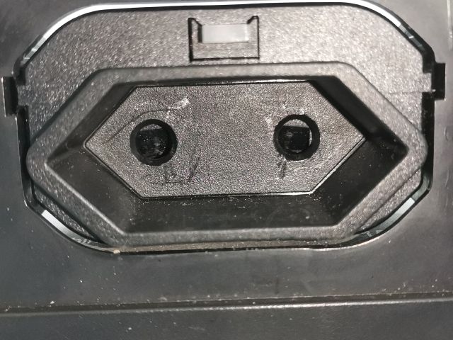 bontott VW GOLF V AC/DC Inverter 230V