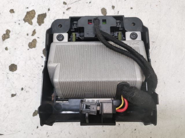 bontott VW GOLF V AC/DC Inverter 230V