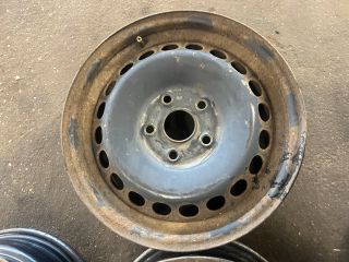 bontott VW GOLF V Acélfelni (1 db)