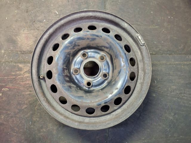 bontott VW GOLF V Acélfelni (1 db)