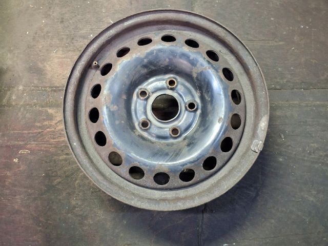 bontott VW GOLF V Acélfelni (1 db)