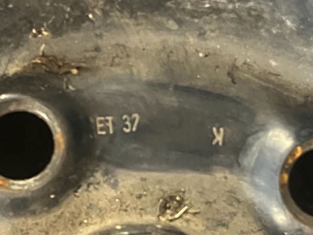 bontott VW GOLF V Acélfelni (1 db)