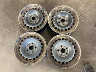 bontott VW GOLF V Acélfelni (1 db)