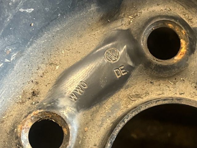 bontott VW GOLF V Acélfelni (1 db)