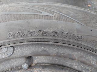 bontott VW GOLF V Acélfelni Szett Gumival