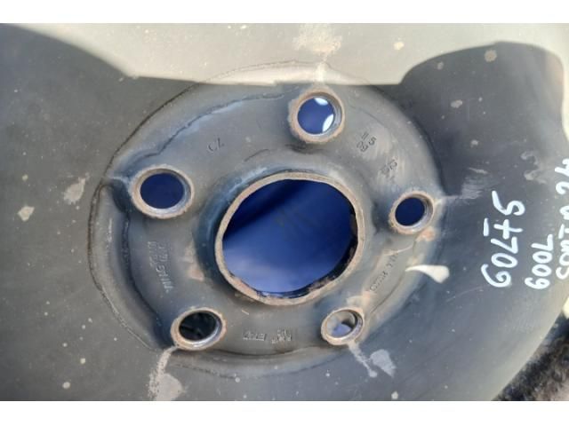 bontott VW GOLF V Acélfelni Szett Gumival