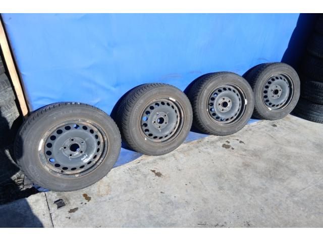 bontott VW GOLF V Acélfelni Szett Gumival