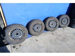 bontott VW GOLF V Acélfelni Szett Gumival