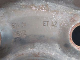 bontott VW GOLF V Acélfelni Szett Gumival