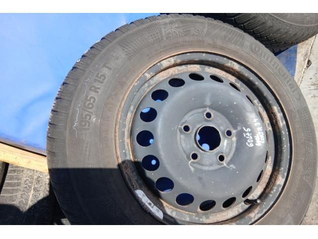 bontott VW GOLF V Acélfelni Szett Gumival