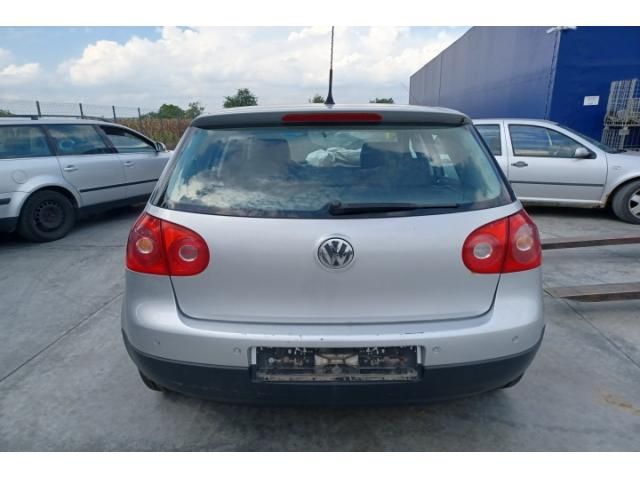 bontott VW GOLF V Acélfelni Szett Gumival