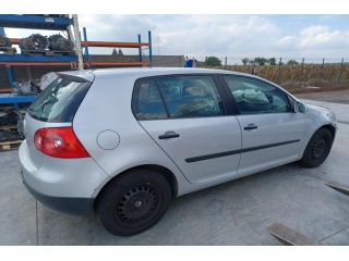 bontott VW GOLF V Acélfelni Szett Gumival