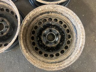 bontott VW GOLF V Acélfelni Szett