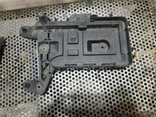 bontott VW GOLF V Akkumulátor Tartó