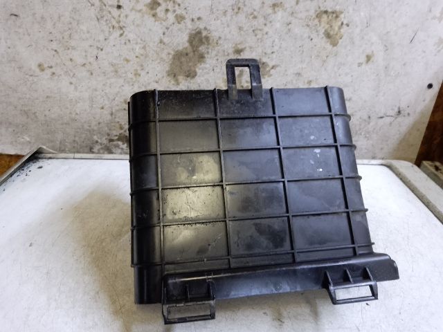 bontott VW GOLF V Akkumulátor Tartó