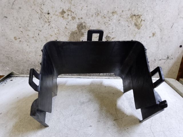 bontott VW GOLF V Akkumulátor Tartó