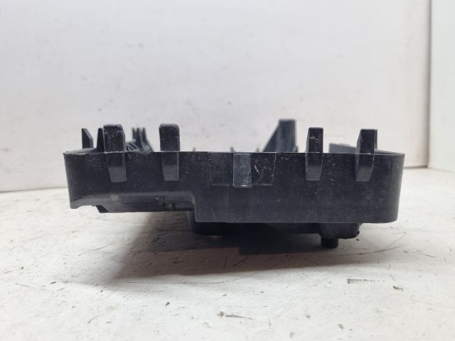 bontott VW GOLF V Akkumulátor Tartó