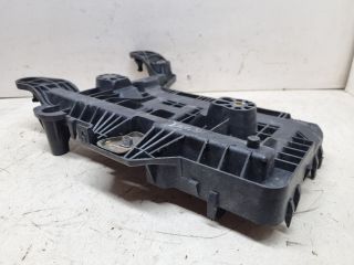 bontott VW GOLF V Akkumulátor Tartó