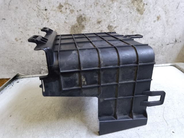 bontott VW GOLF V Akkumulátor Tartó